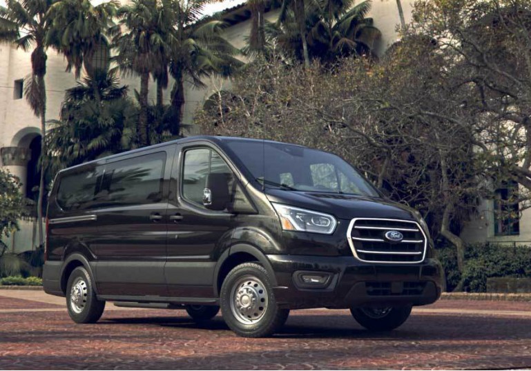 Ford Transit Tiêu Chuẩn