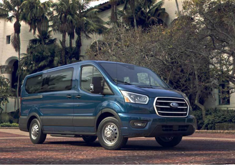 Ford Transit Tiêu Chuẩn