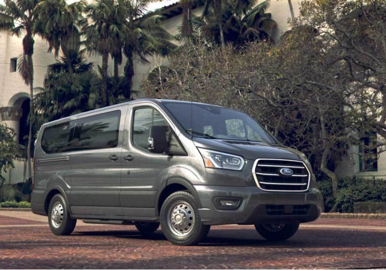 Ford Transit Tiêu Chuẩn